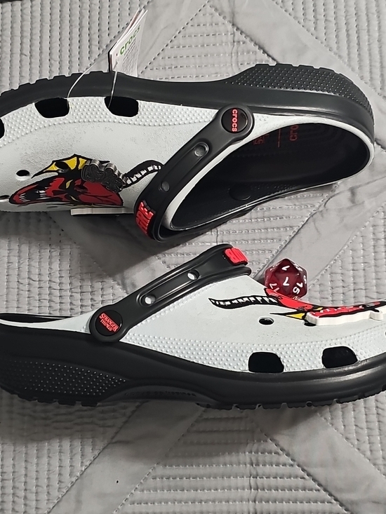 Crocs STRANGER THINGS Hellfire Classic Clog 211507-90H White Unisex M-9 W-11 NEW main image 5